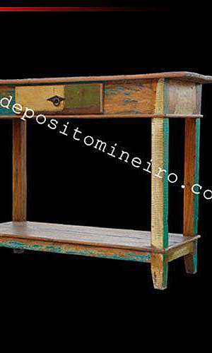 Aparador rústico com gavetas Aparador rústico com gavetas